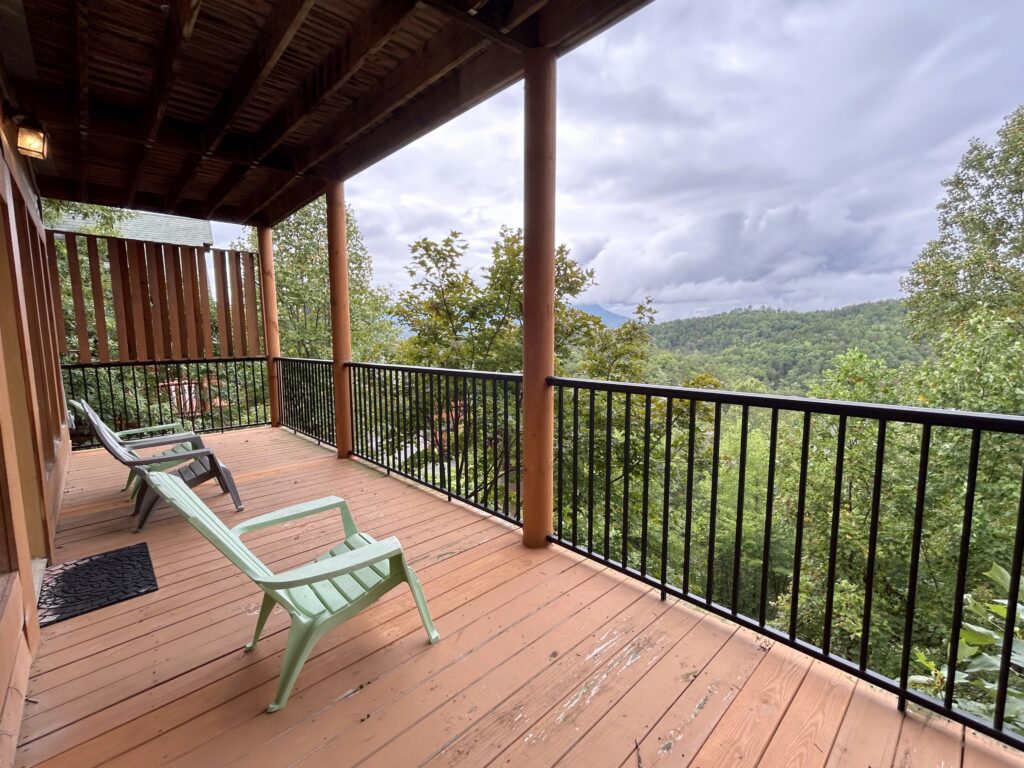 cabins with mountain views